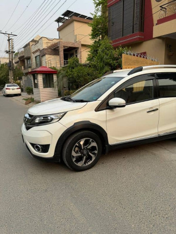 honda-br-v-2017-big-2
