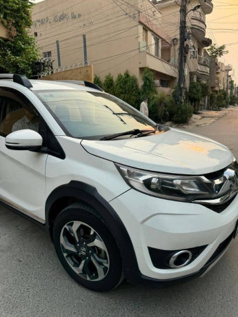 honda-br-v-2017-big-0