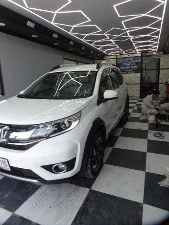honda-br-v-2018-s-vtec-big-3