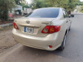 toyota-corolla-gli-2009-small-13