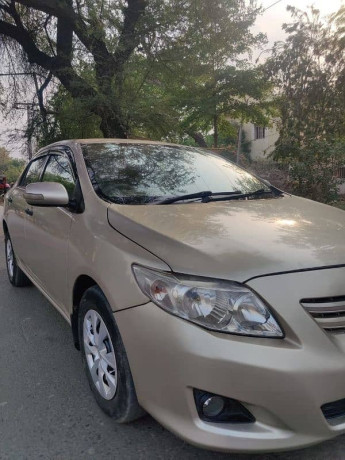 toyota-corolla-gli-2009-big-6