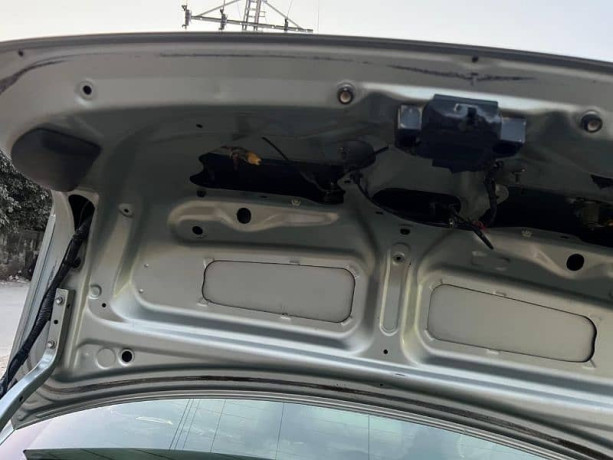 toyota-corolla-gli-2012-big-15