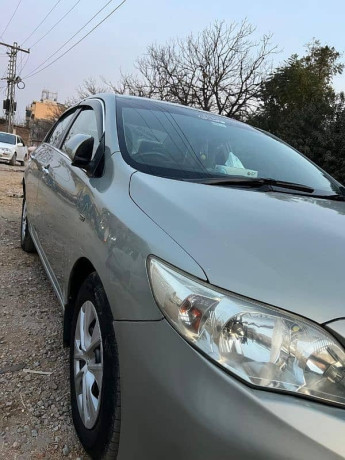 toyota-corolla-gli-2012-big-2