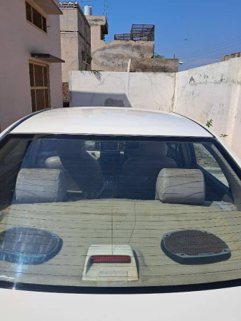 toyota-corolla-altis-2005-big-9