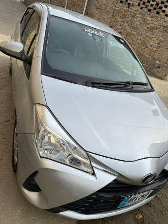 toyota-vitz-2017-big-0