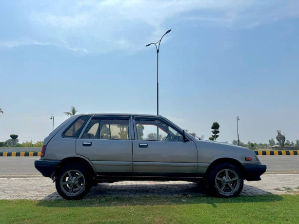 suzuki-khyber-2000-big-3