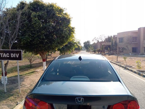 honda-civic-oriel-2010-big-2