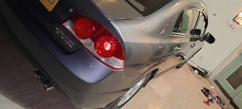 honda-civic-oriel-2010-big-9