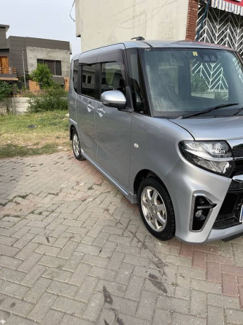 daihatsu-tanto-custom-2022-big-14