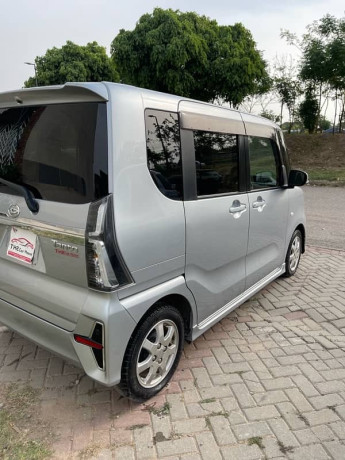 daihatsu-tanto-custom-2022-big-10