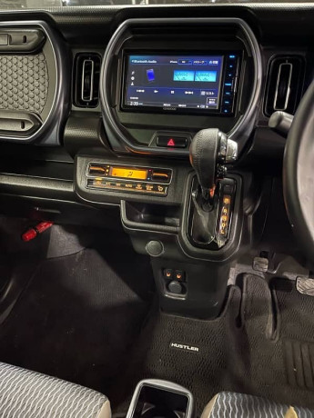 suzuki-hustler-2021-j-style-ii-big-17