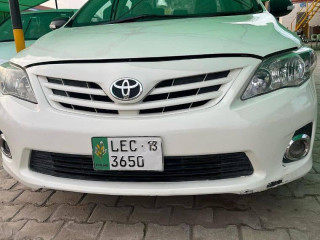 toyota-corolla-2013