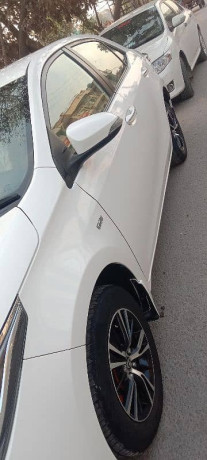 toyota-corolla-gli-2020-big-11