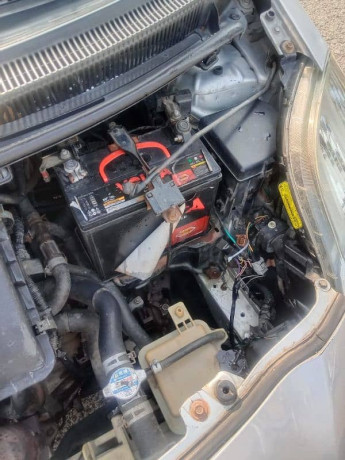 toyota-vitz-2009-big-2