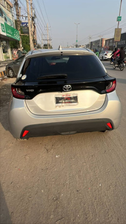 toyota-yaris-2021-brand-new-condition-2021-2024-big-1