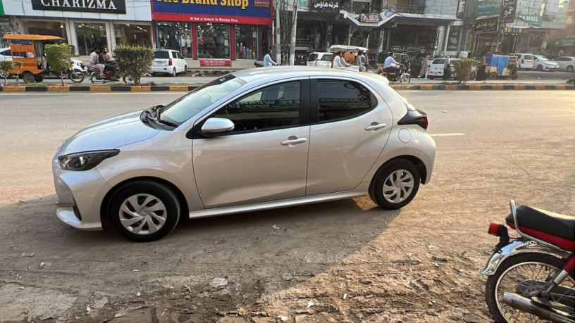 toyota-yaris-2021-brand-new-condition-2021-2024-big-5