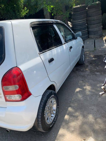 suzuki-alto-2011-big-7