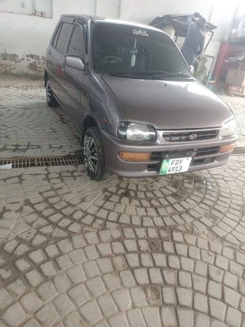 daihatsu-cuore-2001-big-5
