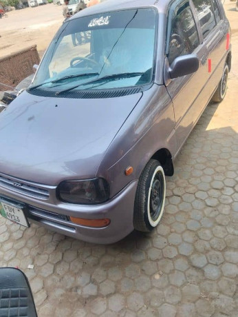 daihatsu-cuore-2001-big-2
