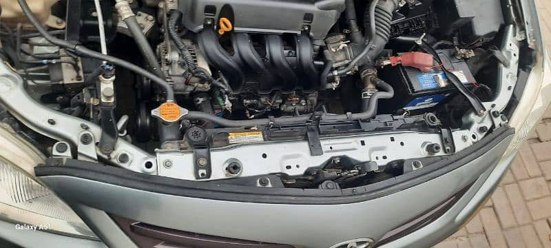 toyota-corolla-gli-2012-big-11