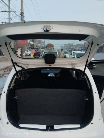 suzuki-alto-vx-2021-big-15