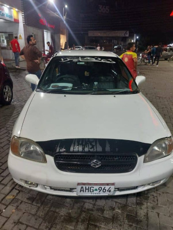suzuki-baleno-2005-big-10