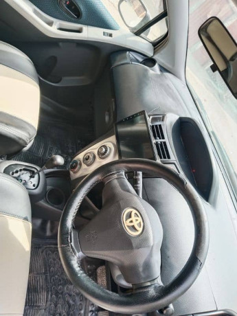 toyota-vitz-20058-good-condition-big-2