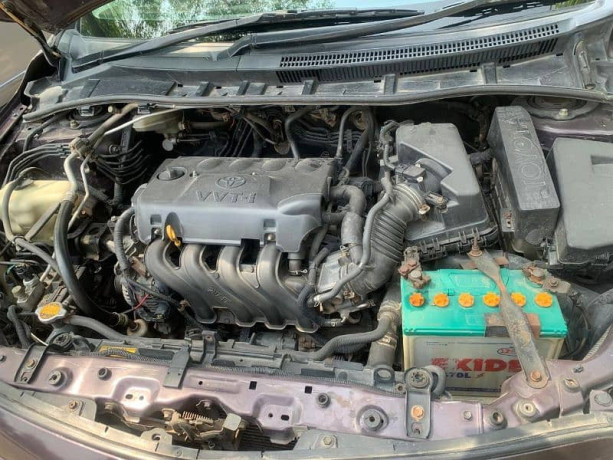 toyota-corolla-gli-2013-big-6