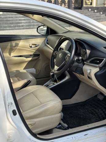 toyota-yaris-15-ativ-x-big-7