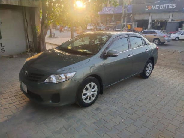 toyota-corolla-gli-2012-big-4