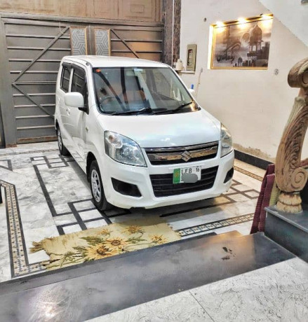 suzuki-wagon-r-2016-big-1