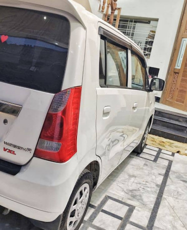suzuki-wagon-r-2016-big-5