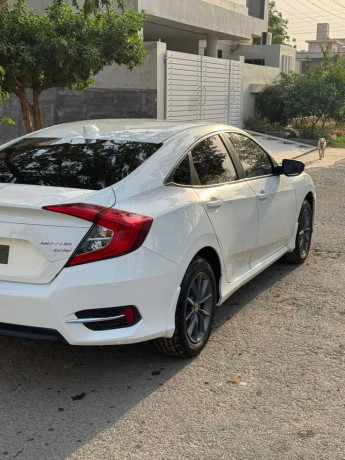 honda-civic-oriel-18-i-vtec-cvt-2021-big-4