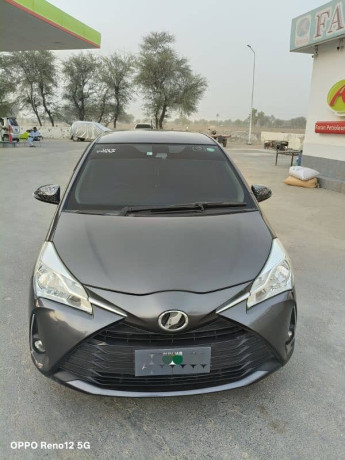 toyota-vitz-201823-big-0