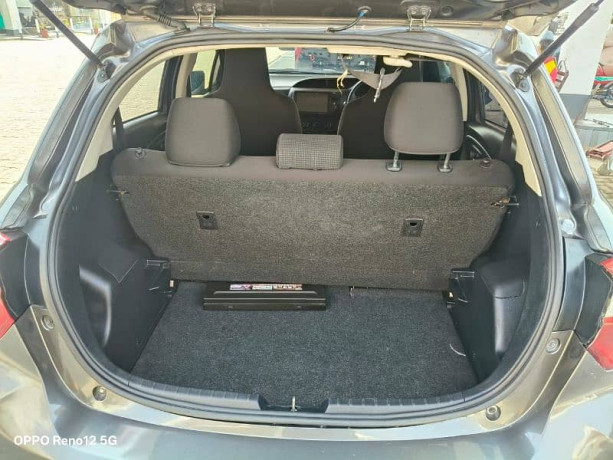 toyota-vitz-201823-big-17