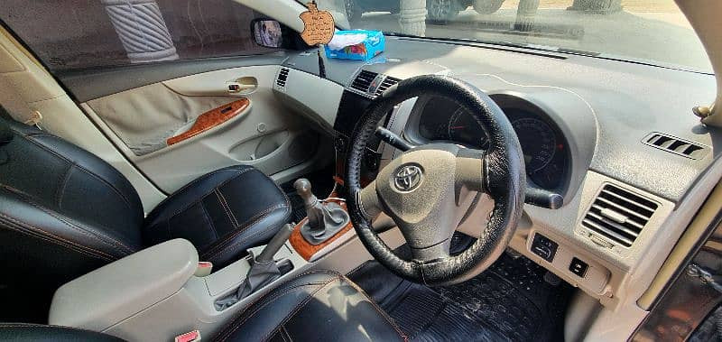 toyota-corolla-xli-2009-big-13