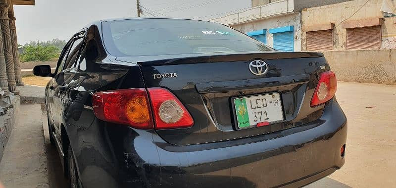 toyota-corolla-xli-2009-big-3