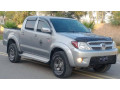 toyota-hilux-2011-small-5