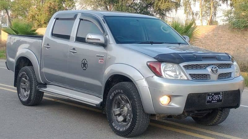 toyota-hilux-2011-big-5