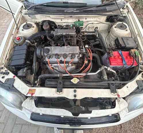 suzuki-baleno-2005-big-3