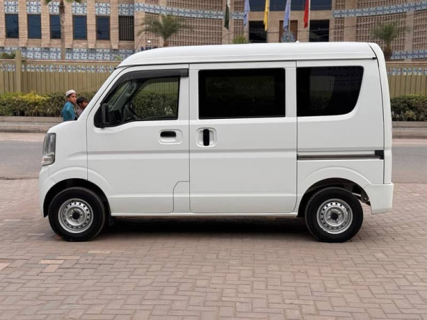 nissan-clipper-big-5