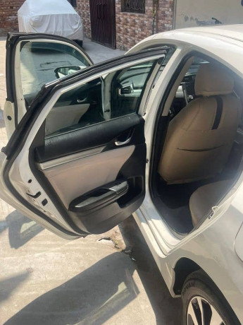 honda-civic-vti-oriel-prosmatec-2017-ug-big-11