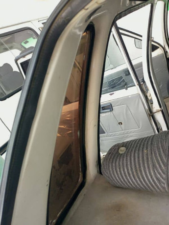 suzuki-mehran-vxr-1990-big-9