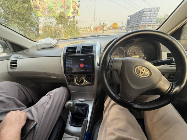 toyota-corolla-xli-2011-big-7
