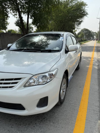 toyota-corolla-xli-2011-big-5