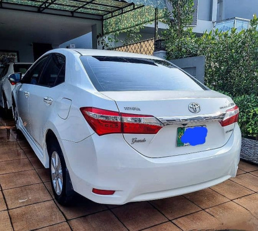 toyota-corolla-altis-2014-contact-no-03002864315-big-3
