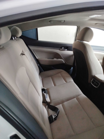 hyundai-elantra-big-4