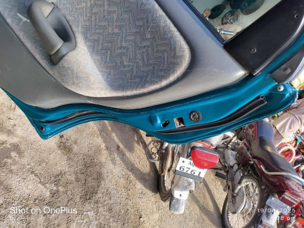 suzuki-baleno-1998-99-big-13