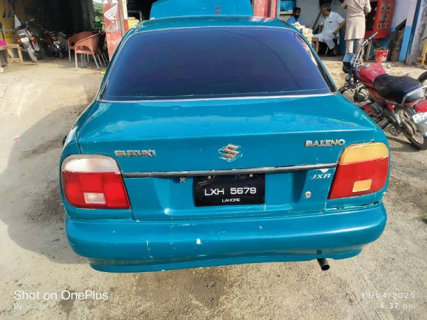 suzuki-baleno-1998-99-big-0