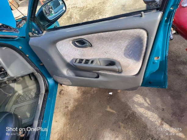 suzuki-baleno-1998-99-big-16